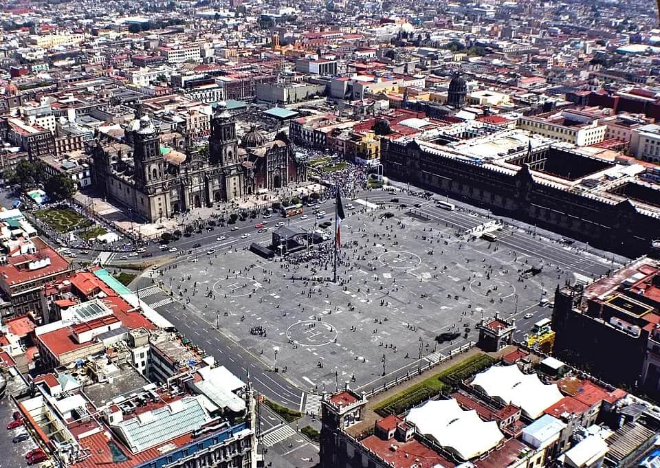 Zocalo (Plaza de la Constitucion)